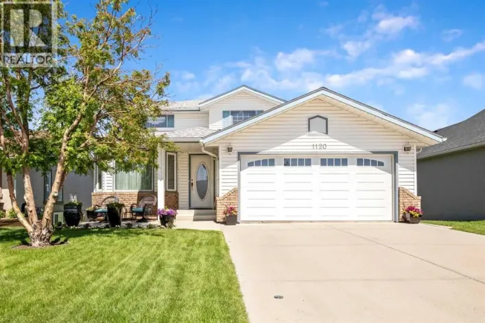 1120 High Country Drive NW, High River