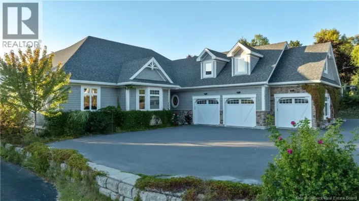 House for sale: 1121 Kennebecasis Drive, Saint John