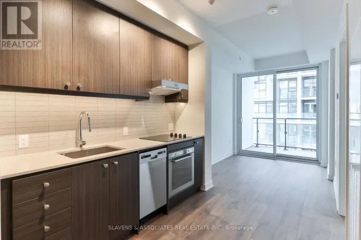 1122 - 9 TECUMSETH STREET, Toronto