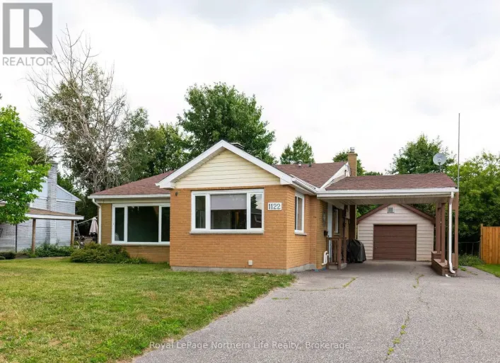 1122 ATHLONE STREET, North Bay