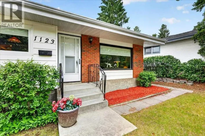 1123 48 Avenue NW, Calgary