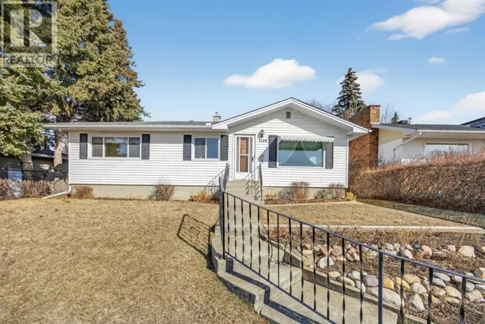 1124 31 Avenue NW, Calgary
