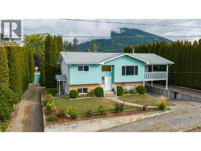 1124 ERICKSON Street, Creston