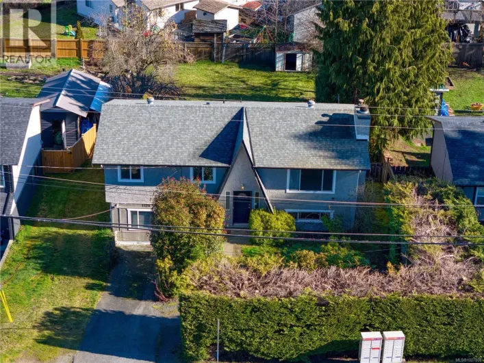 1125 Stillin Dr, Ladysmith