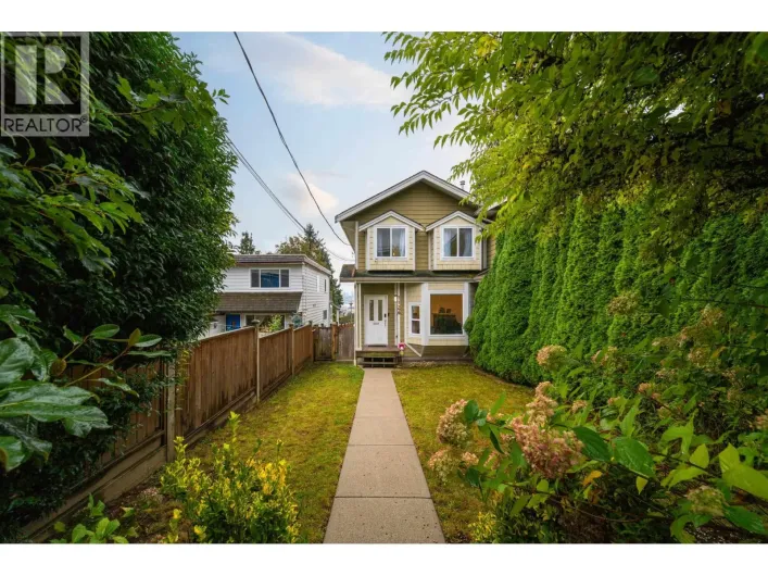 1126 ROCHESTER AVENUE, Coquitlam