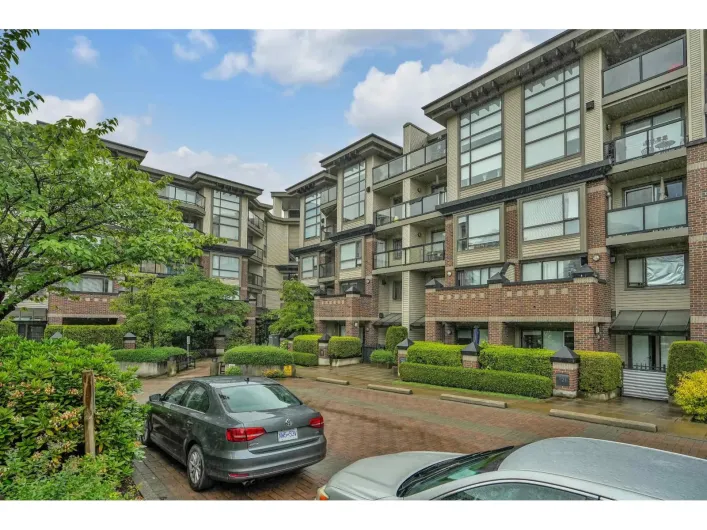 113 10866 CITY PARKWAY, Surrey