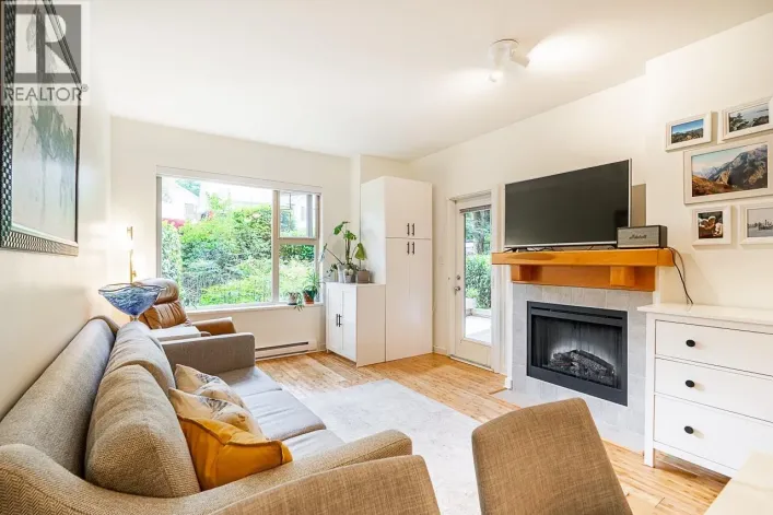 113 808 SANGSTER PLACE, New Westminster