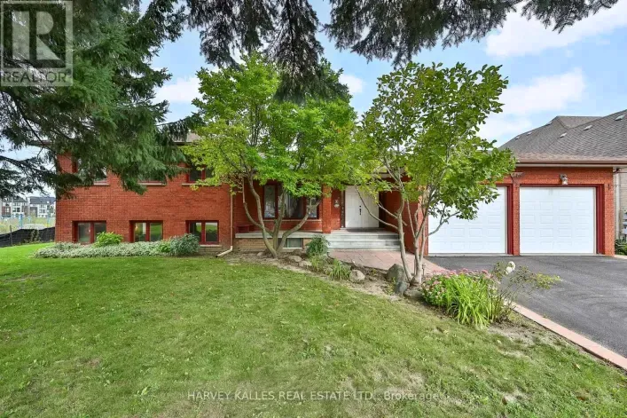 House for sale: 113 BOND CRESCENT, Richmond Hill