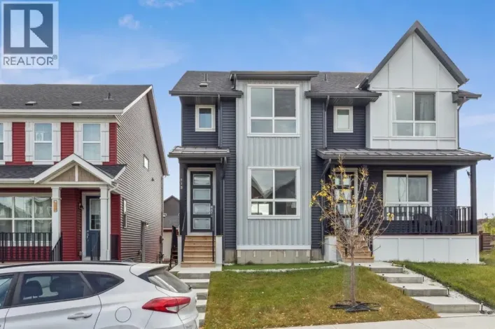113 Calhoun Common NE, Calgary