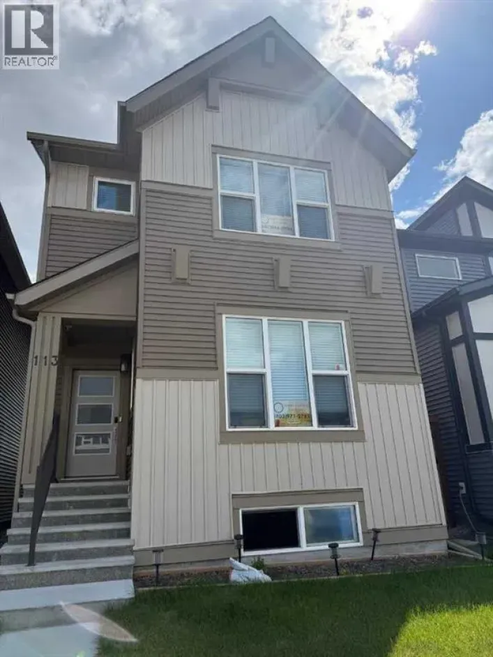 113 Corner Glen Way NE, Calgary