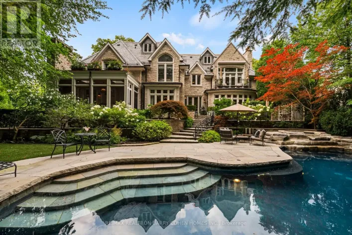113 DONWOODS DRIVE, Toronto