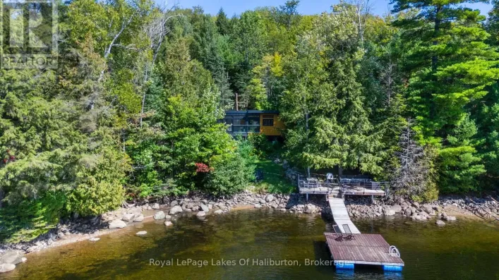 1130 MELANIE LANE, Highlands East