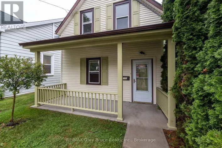 1131 3RD AVENUE W, Owen Sound