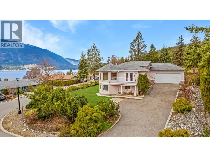 1131 50 Avenue NE, Salmon Arm