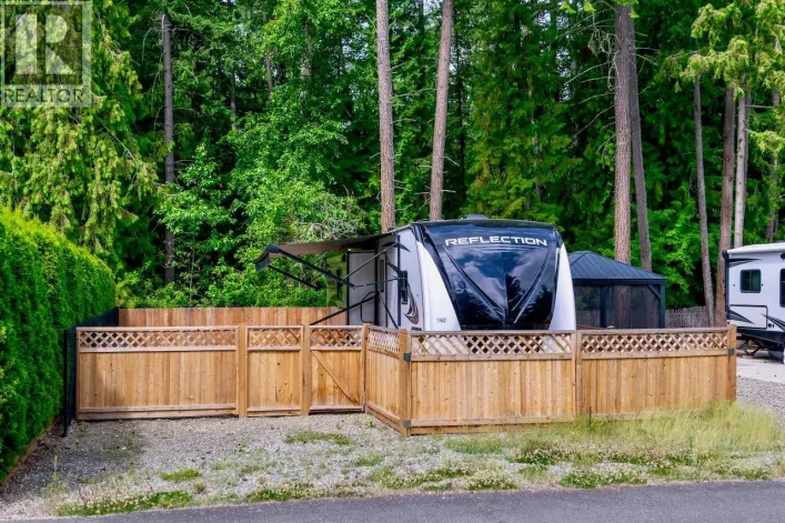 1131 Pine Grove Road Unit# 20, Scotch Creek