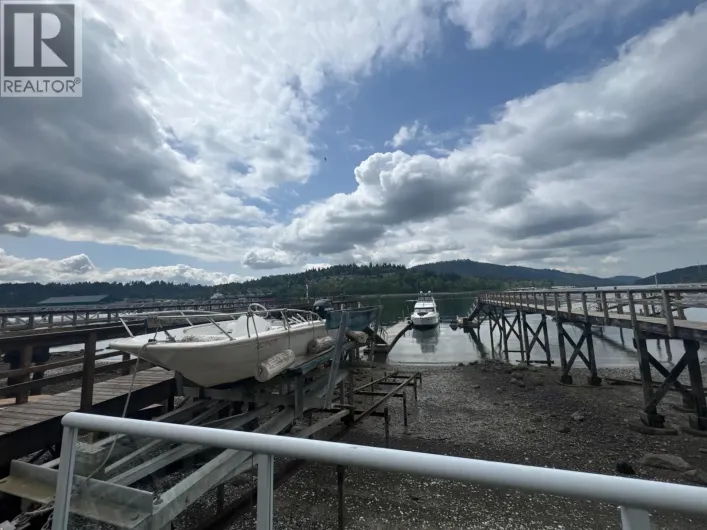 1132 ALDERSIDE ROAD, Port Moody