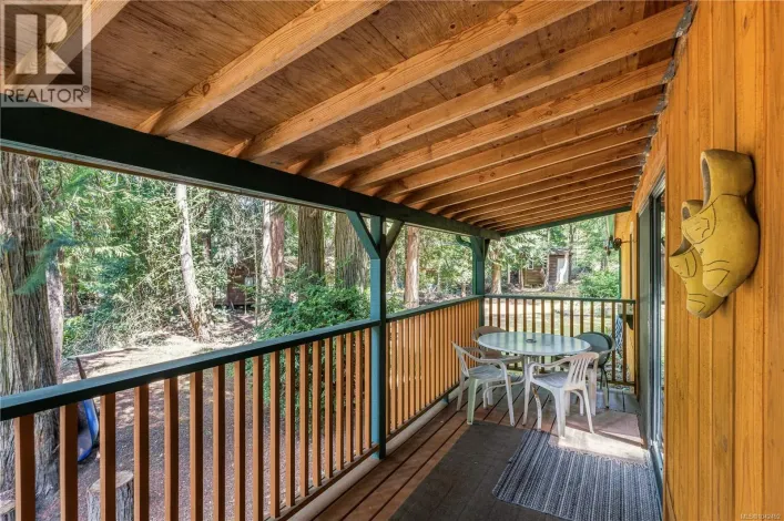 1132 Pat Burns Ave, Gabriola Island