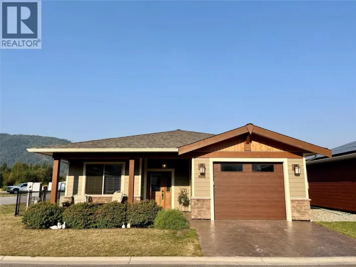 1132 Willow Row, Sicamous