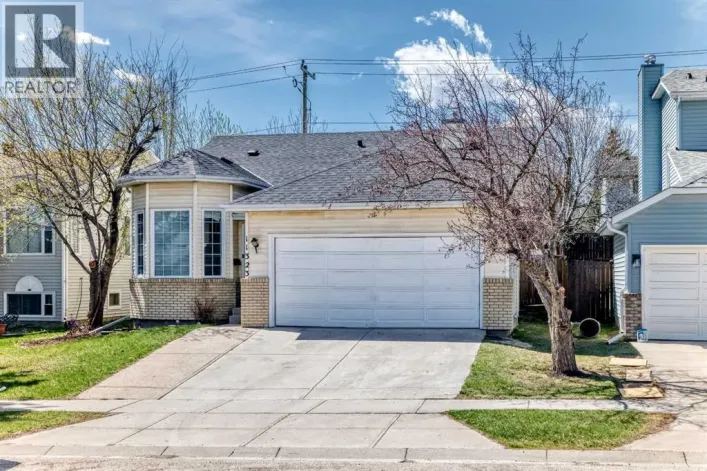11323 Coventry Boulevard NE, Calgary