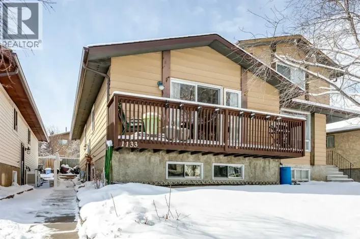 1133 Berkley Drive NW, Calgary