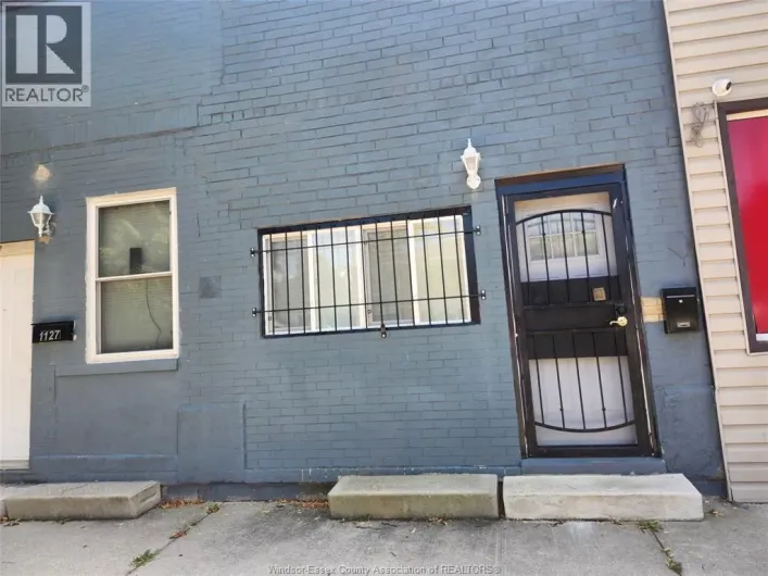 1133 ERIE STREET, Windsor