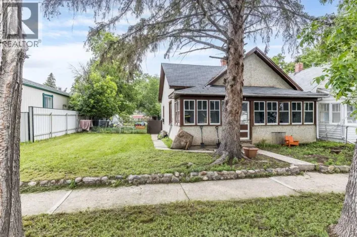 1134 Ross Street SE, Medicine Hat