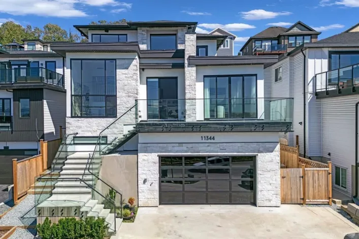 11344 RIVER ROAD, Surrey