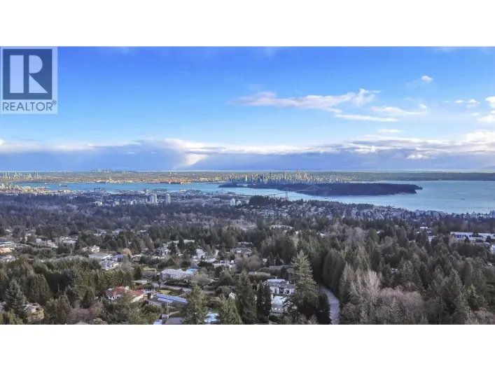 1135 GROVELAND COURT, West Vancouver