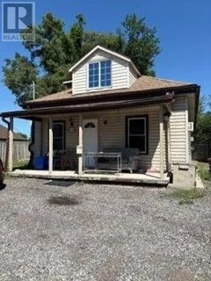 1136 BRYDGES STREET, London East