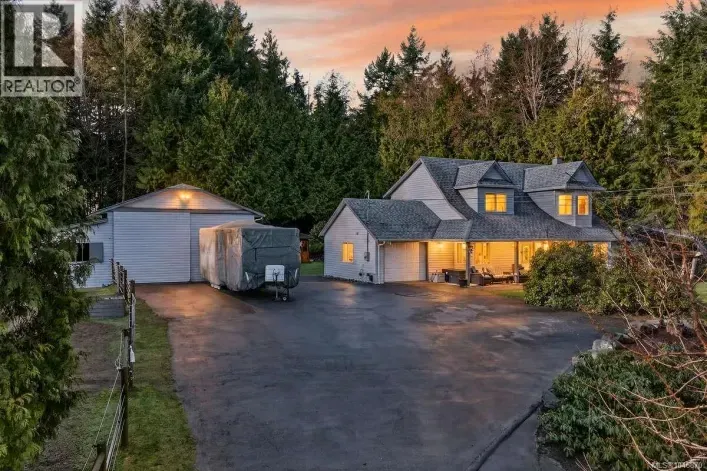 1136 Corcan Rd, Qualicum Beach