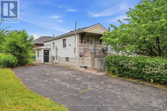 1137 HALLIDAY AVENUE, Mississauga