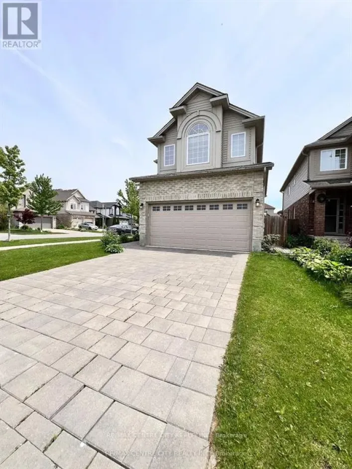 1138 SANDBAR STREET, London North