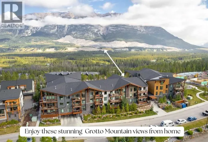 114, 106 Stewart Creek Rise, Canmore