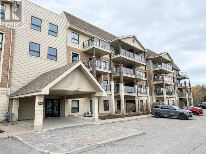 114 - 120 PRESTIGE CIRCLE, Ottawa