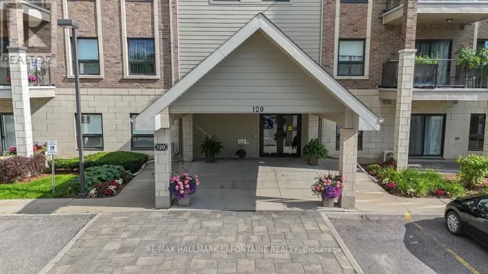 114 - 120 PRESTIGE CIRCLE, Ottawa