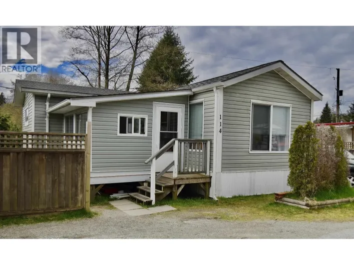 114 1413 SUNSHINE COAST HIGHWAY, Gibsons