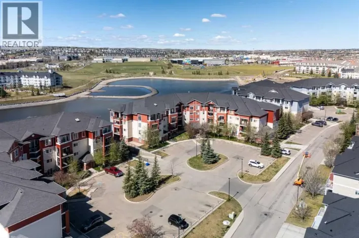 114, 156 Country Village Circle NE, Calgary