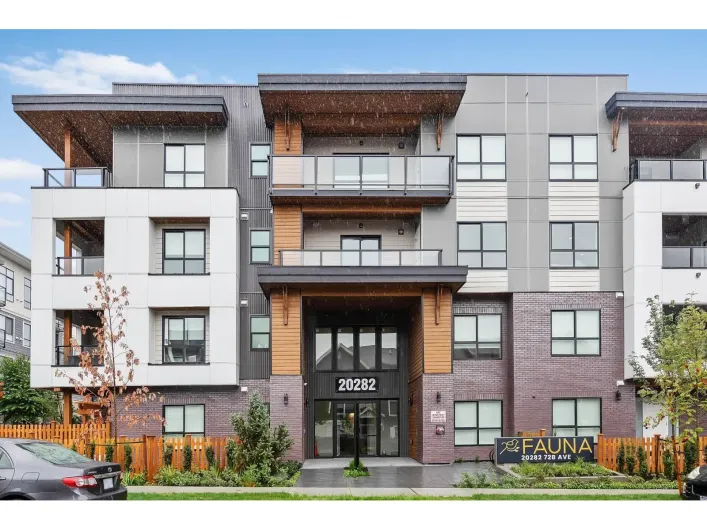 114 20282 72B AVENUE, Langley