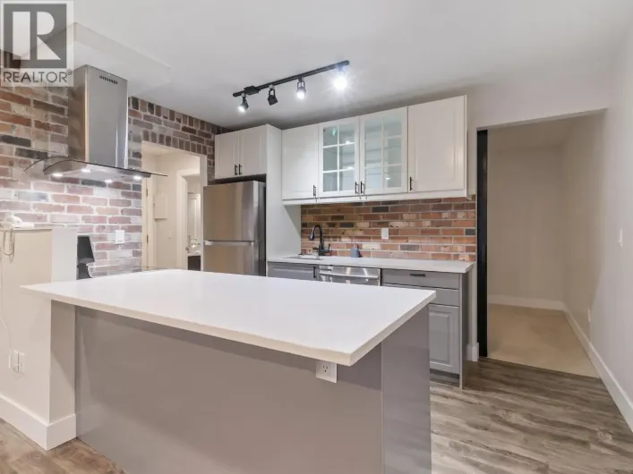114 2250 OXFORD STREET, Vancouver