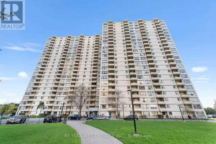 114 - 340 DIXON ROAD, Toronto