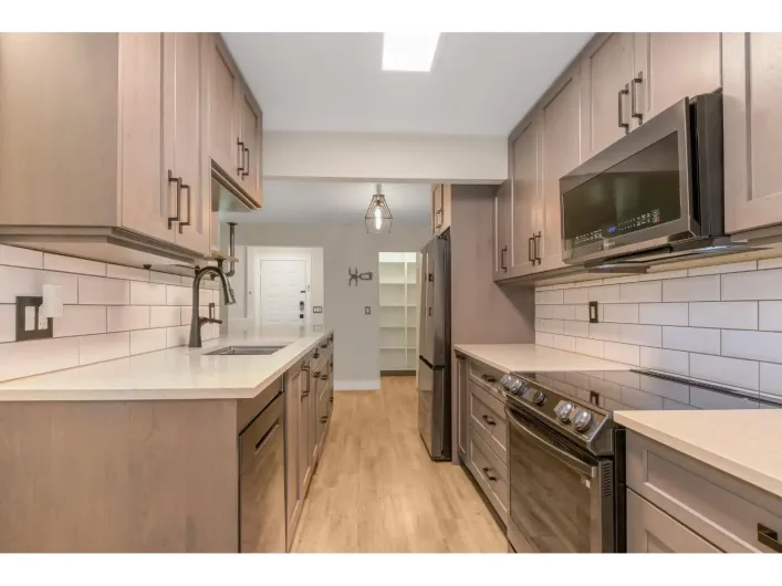 114 34909 OLD YALE ROAD, Abbotsford