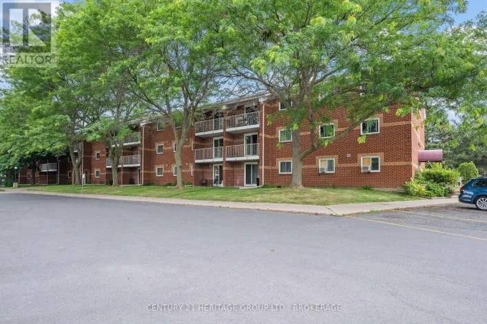 114 - 573 ARMSTRONG ROAD E, Kingston