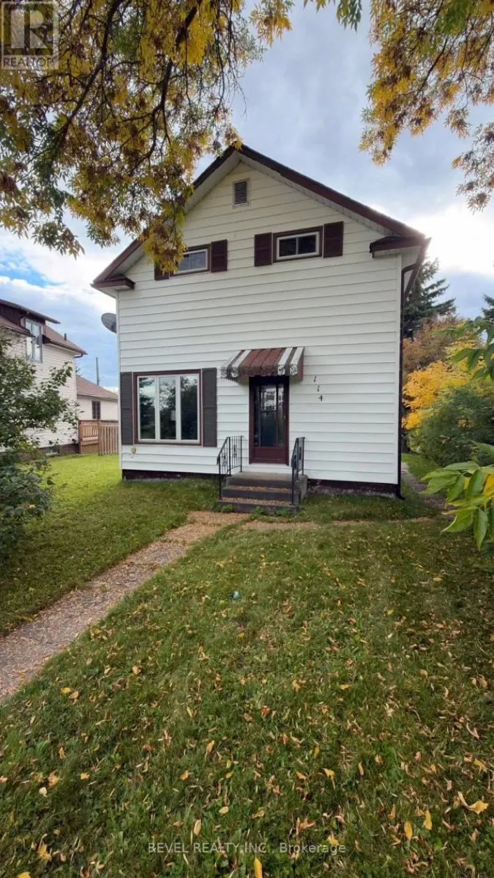 114 CIRCLE PLACE, Iroquois Falls