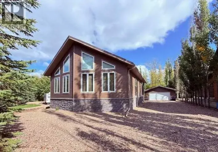 114 Deerland Road, Lac Des Iles