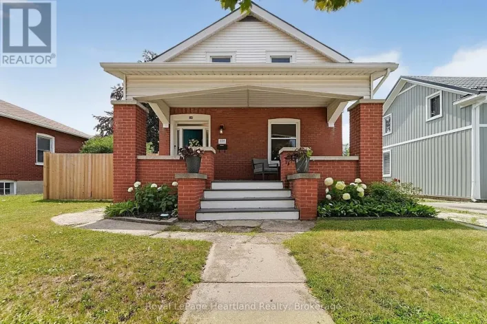 114 ELGIN AVENUE E, Goderich)