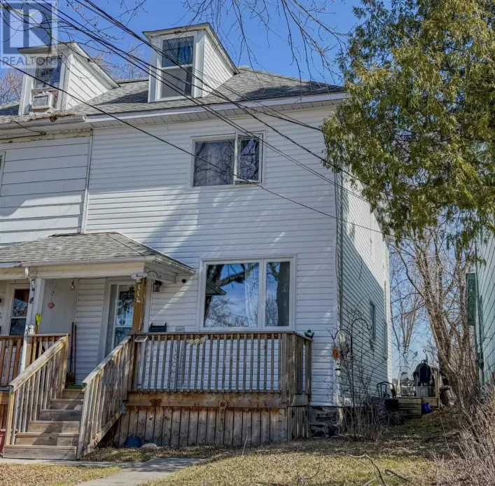 114 Fourth Street North, Kenora