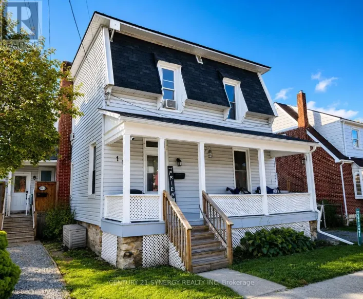 114 MAIN STREET E, Smiths Falls