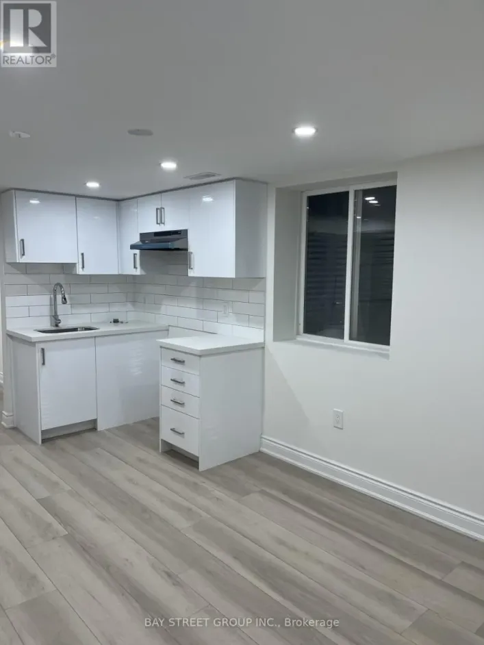 114 MILL (LOWER) STREET N, Brampton