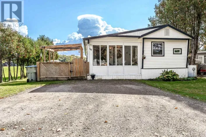 Mobile Home for sale: 114 OAK STREET, Perth East