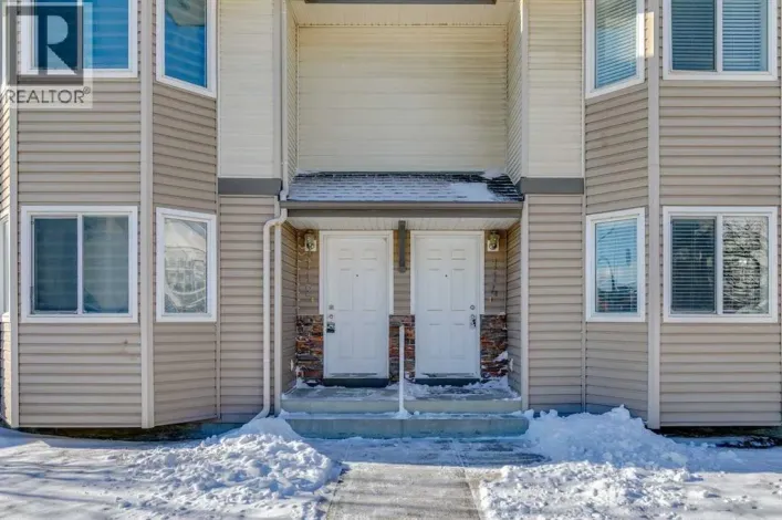 114 Royal Birch Villas NW, Calgary